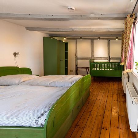 Fachwerkhotel - Ferienhaeuser Vorhof Zur Hoelle Quedlinburg Exterior foto