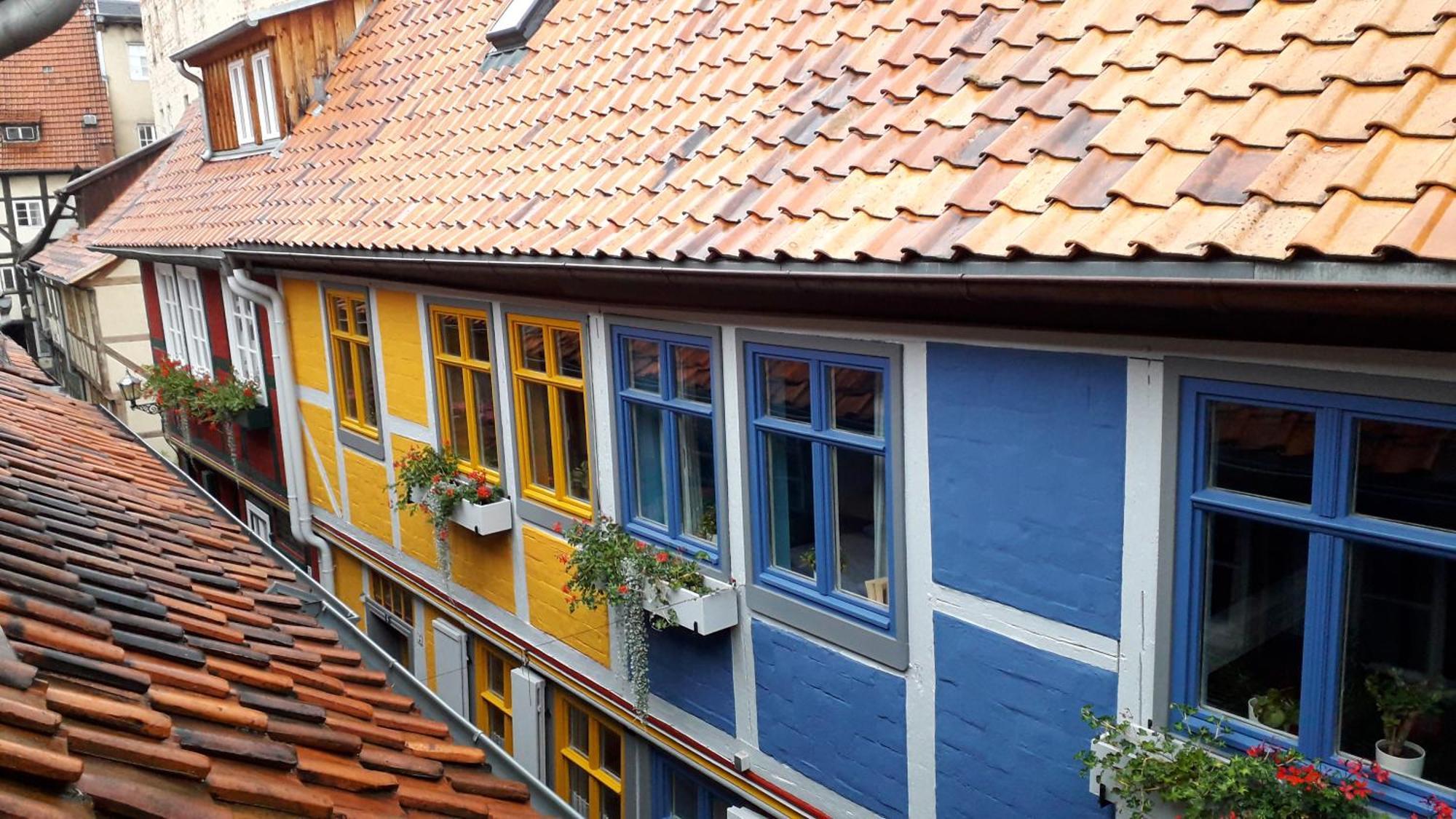 Fachwerkhotel - Ferienhaeuser Vorhof Zur Hoelle Quedlinburg Exterior foto